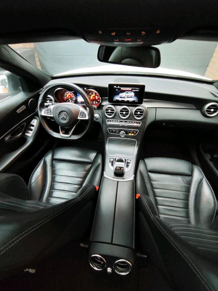 Mercedes C 220 d AMG PANO ILS COMMAND in Moers