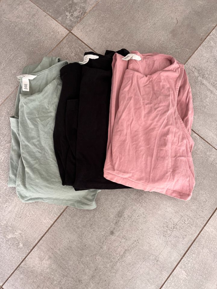 3 Umstandskleider mit Stillfunktion H&M, rosa, mint & schwarz in Laatzen