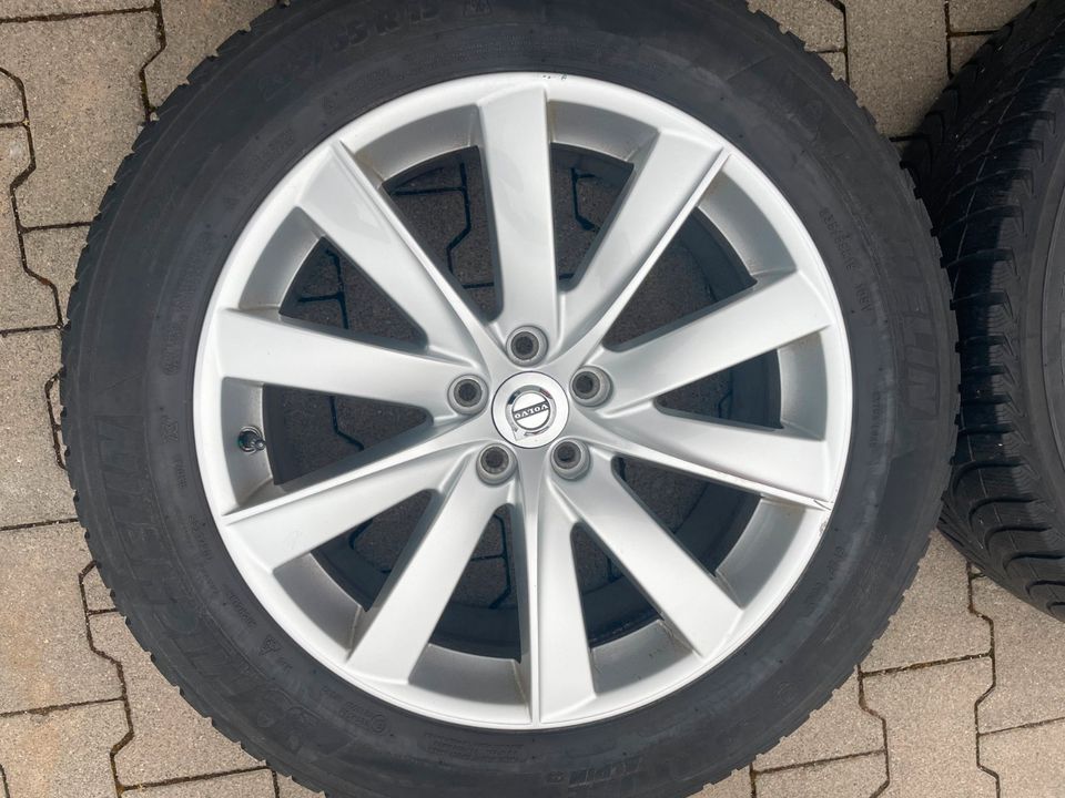 ORIGINAL VOLVO XC90 II 235/55 R19 Winterreifen Reifen Satz Winter in Rodgau