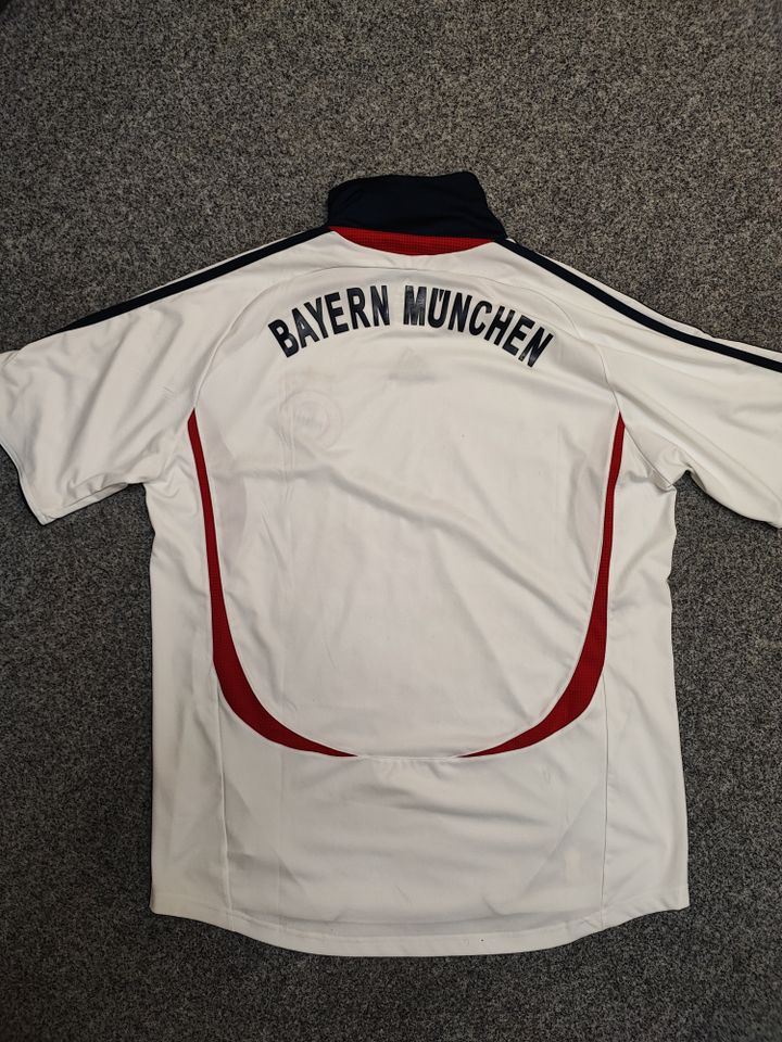 Adidas FC Bayern München Trikot 06/07 weiß Gr. XL Herren in Sulzbach