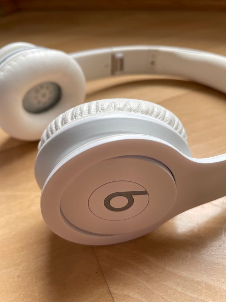 Beats Solo HD weiß ohne Kabel in Baden-Württemberg - Fellbach |  Lautsprecher & Kopfhörer gebraucht kaufen | eBay Kleinanzeigen ist jetzt  Kleinanzeigen