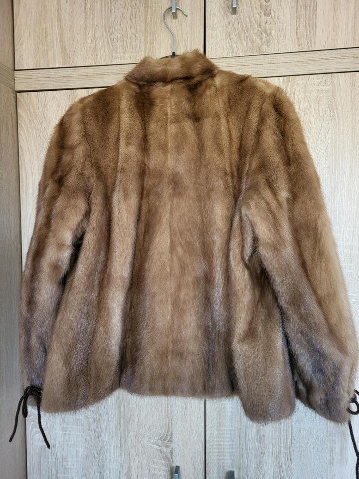 ✨Sehr gut erhaltene Nerzjacke mit Bindebändern-Größe 40✨ in Backnang