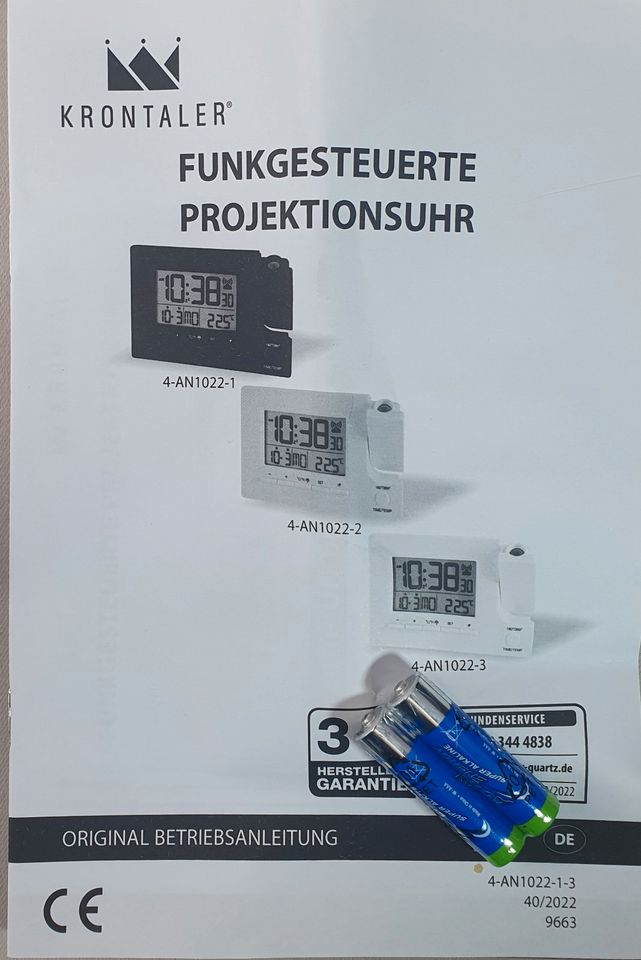 Projektionsuhr Projektionswecker Funkuhr mit USB-(Lade)Anschluss in Essen