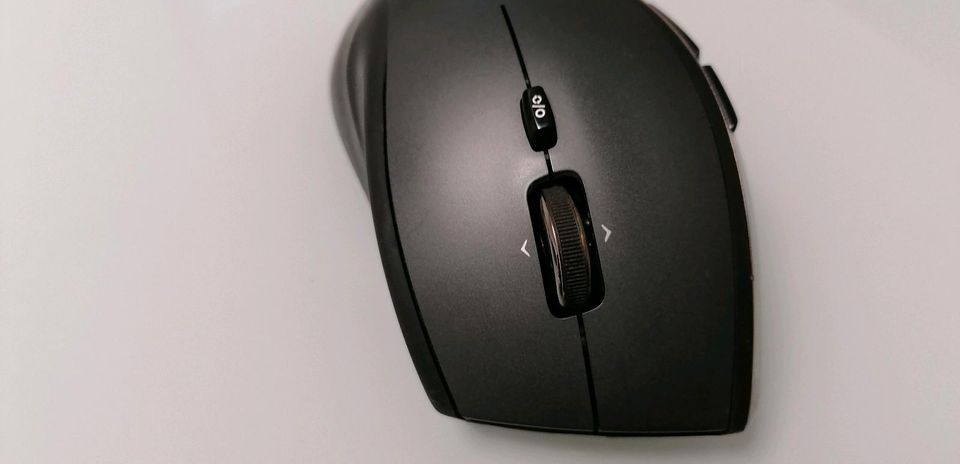 Logitech Performance MX Mouse / Maus (ohne Akku) in Senden