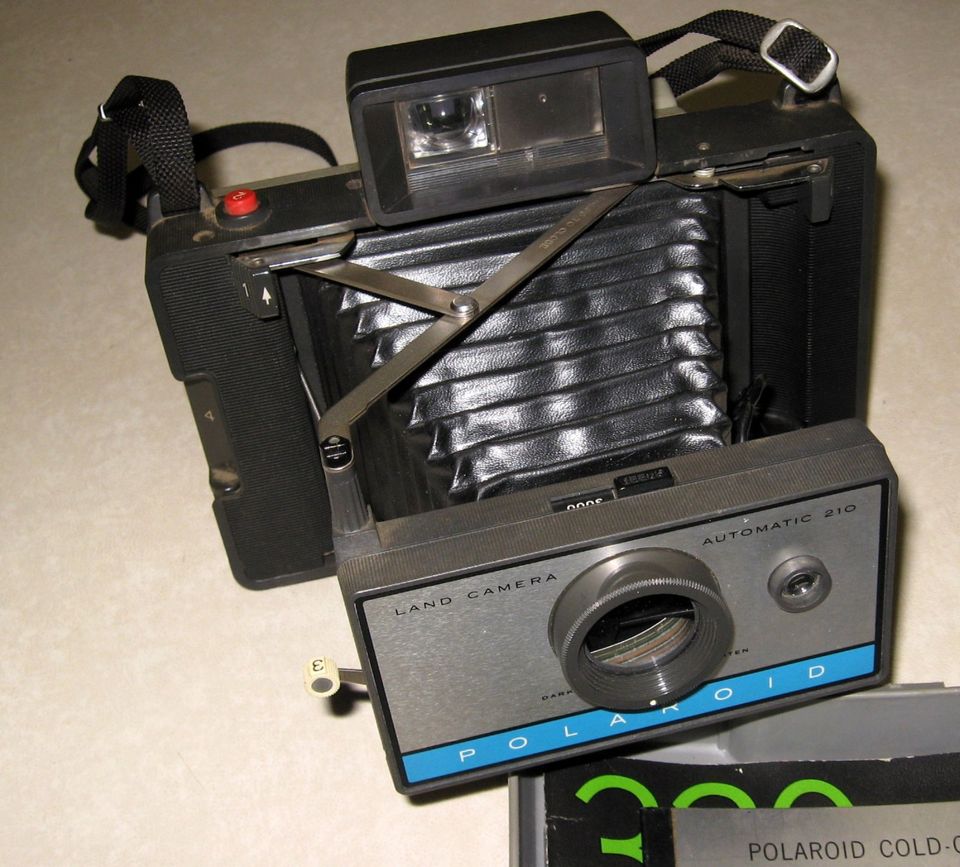 Polaroid 210 Automatic Land Camera Kamera Fotoapparat in Calberlah