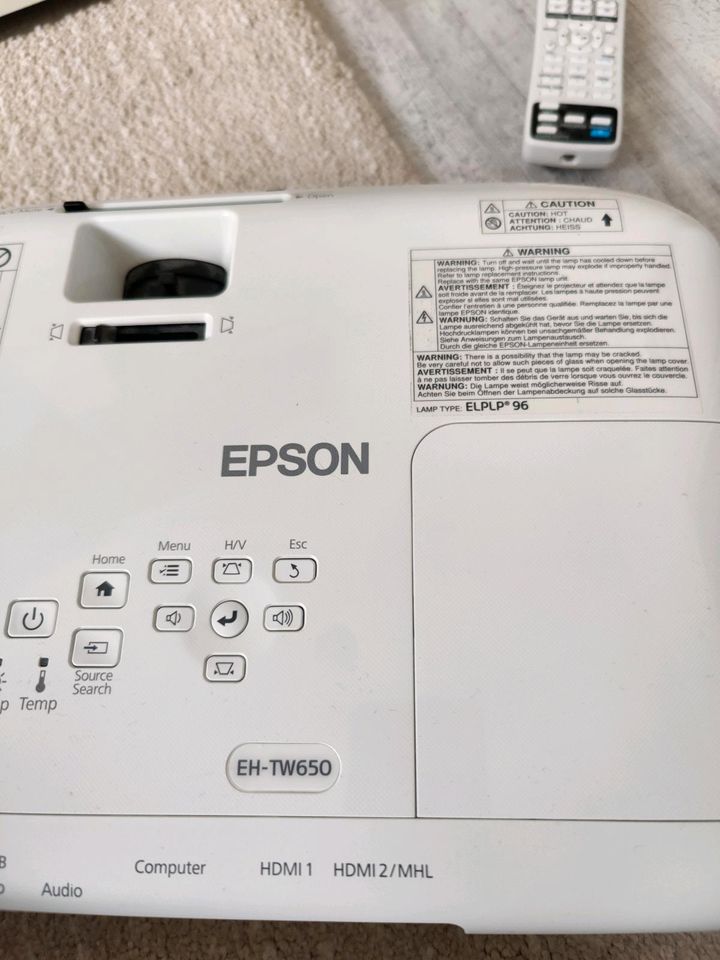 Epson EH-TW650 Full HD Beamer, Lampe defekt in Oldenburg