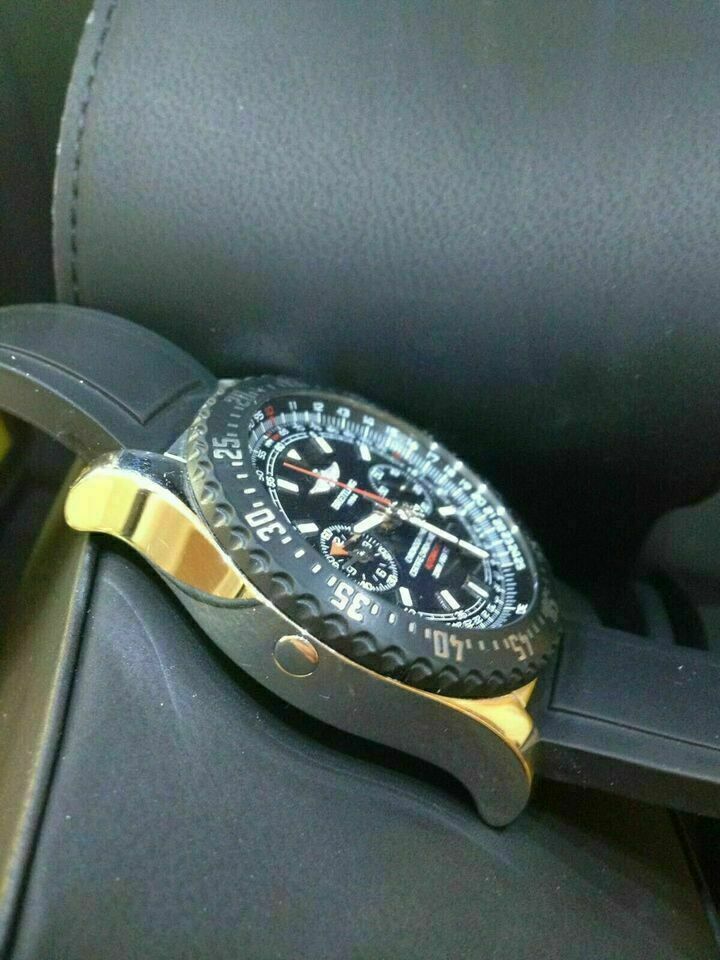 Breitling SKYRACER SPECIAL EDITION in Lahnstein