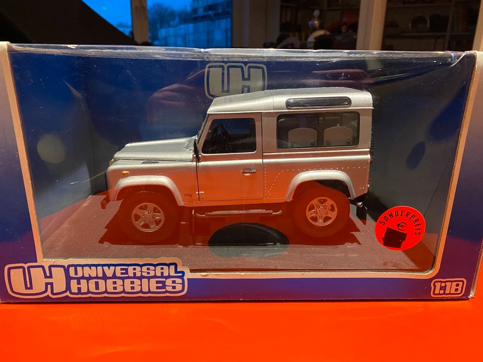 Land Rover Defender 90 Td5 1:18 Modell Modellauto diecast in Loxstedt