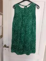 Kleid grün-weiß Gr. 44 Hessen - Königstein im Taunus Vorschau