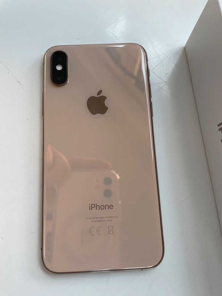 iPhone XS, 64 GB Gold in Blankenheim