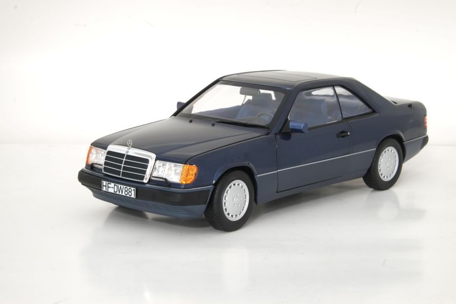 Norev - Modellauto 1:18 - Mercedes 300 CE-24 Coupé 1990 - in Driedorf