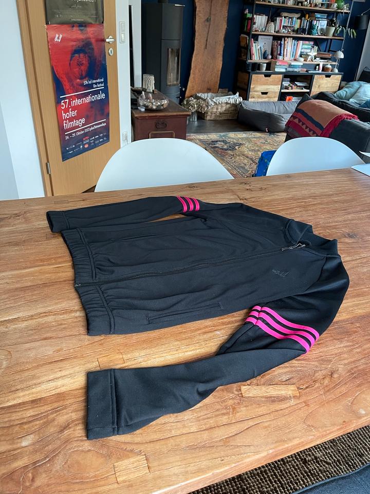 Jogginganzug Adidas schwarz pink Jogginghose Sweatshirtjacke in Fürth