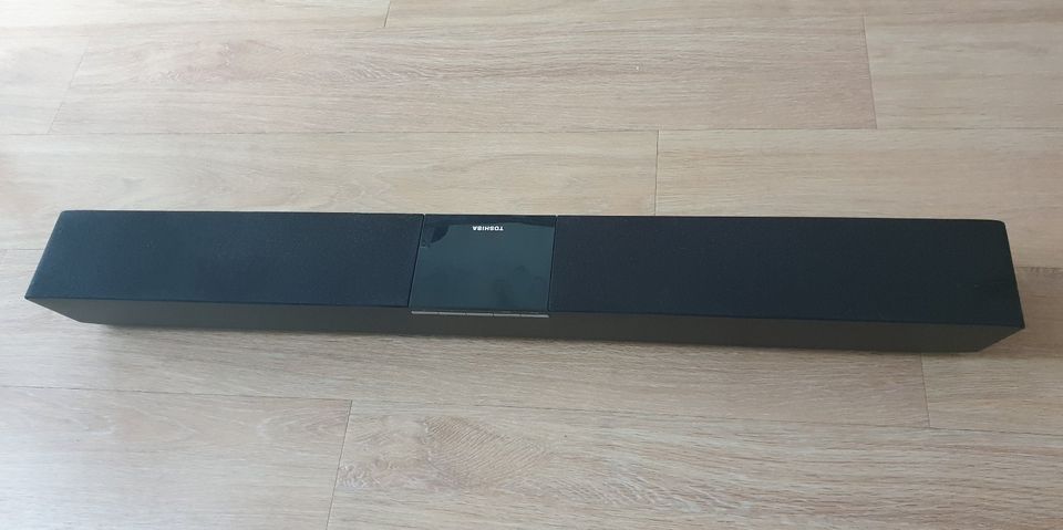 Toshiba 3D Sound Bar SB1 PA5089E Schwarz 80W ohne Kabel in Lübeck