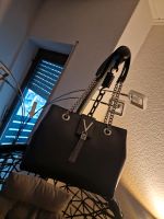 Valentino Handtasche NEU Divina Shoulder Bag M Cannafucil Nordrhein-Westfalen - Schwerte Vorschau