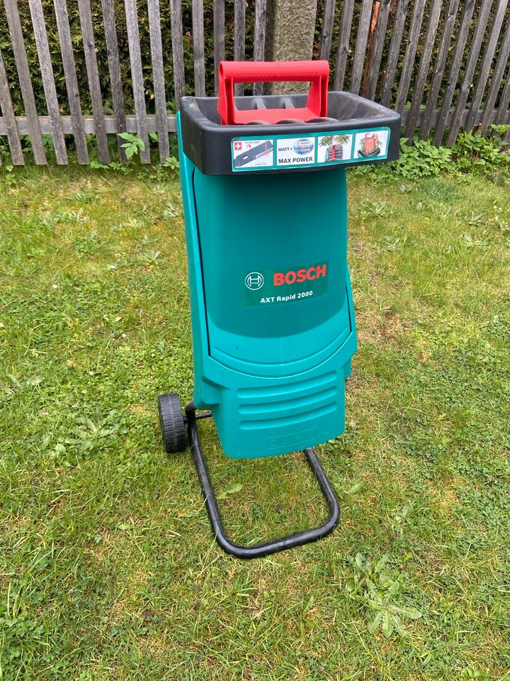 Bosch Gartenhäcksler AXT Rapid 2000 Neuwertig in Tröstau