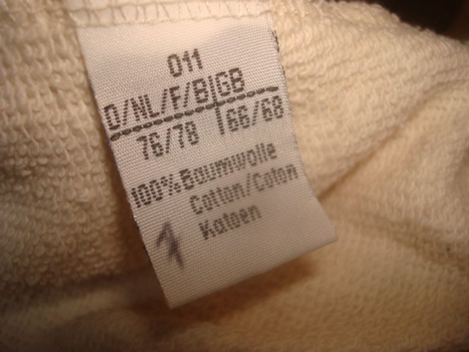 5XL Sportjacke - Übergröße 11 = 76/78 + 2 Langarm Sweatshirts in Velbert
