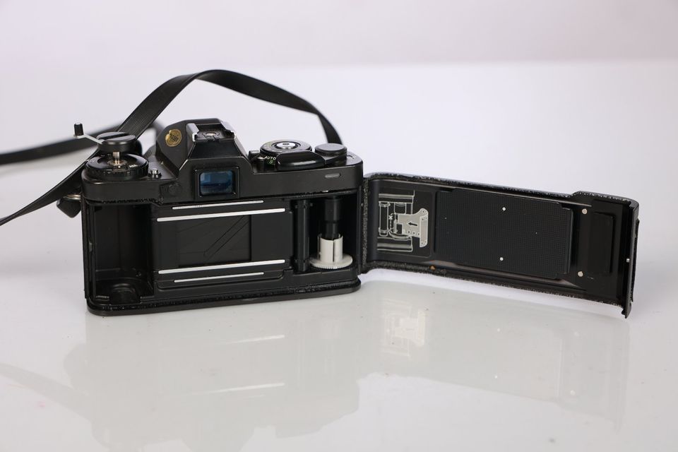 Minolta XD 7 SLR Kamera 35mm Film + MC Rokkor PF 58 mm 1:1.4 in Bremen