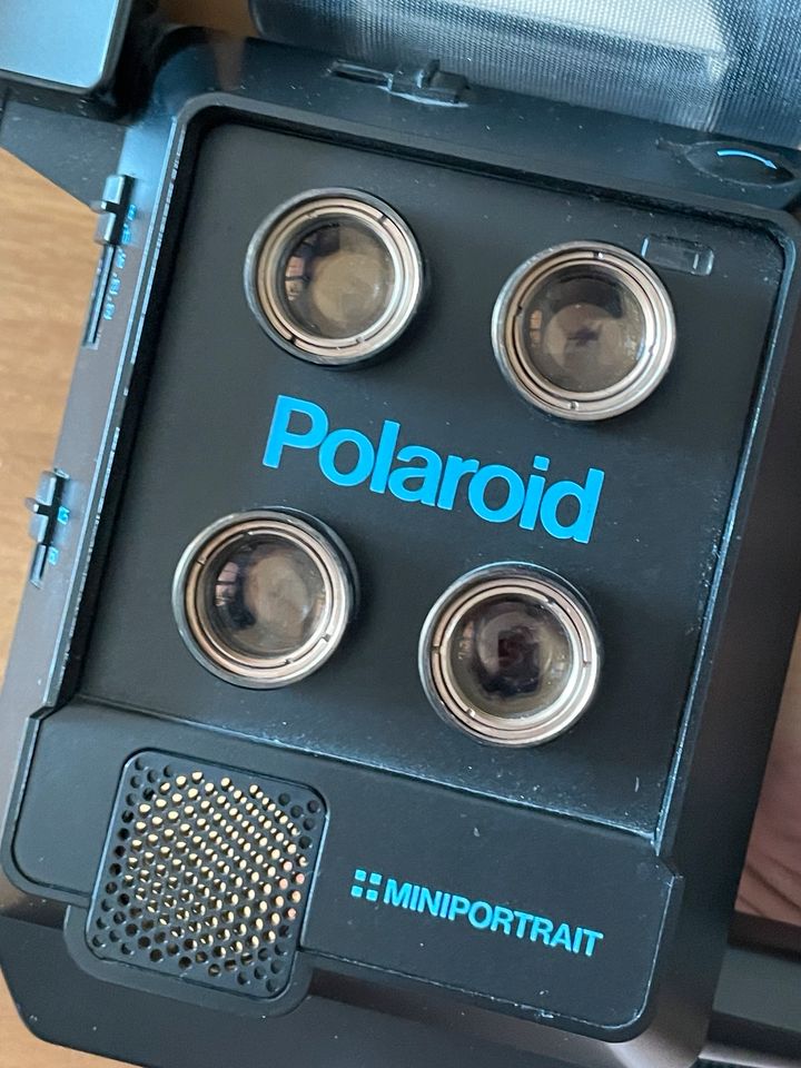 Polaroid miniportrait 403 Inclusive. Filmkasette in Einbeck