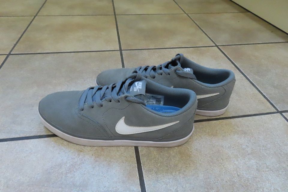 Nike SB Sneaker, Turnschuhe, Gr. 40,5,  25,5cm, Schuhe in Mainz