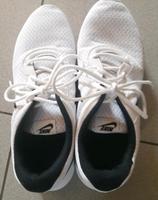 Nike Tanjun Sneaker Weiß Größe 47 Bayern - Miltenberg Vorschau