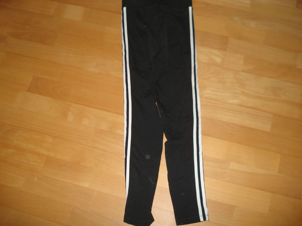 Adidas Hose/Trainingshose Adidas Gr. 34 in Griesheim