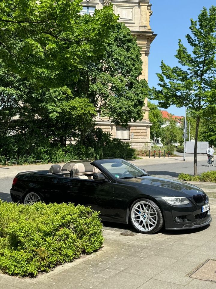 BMW 320d Cabrio e93 Lci M-Paket, Vollleder, Xenon in Hannover