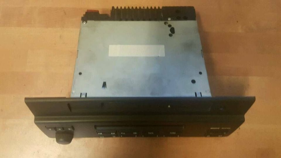 BMW Original E39 5er autoradio Reverse RDS TeileNr: 65.12-8377004 in Berlin