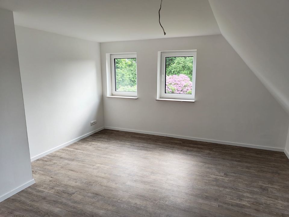 Erstbezug nach Sanierung: 5-Zimmer-Einfamilienhaus in Papenburg in Papenburg