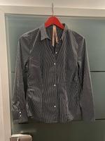 Marc Cain Hemdbluse schwarzweiß gestreift Gr. N4 Bremen - Horn Vorschau
