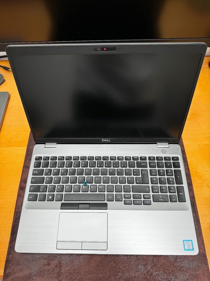 Dell Latitude 5500 / i7 /32GB Ram / 1TB M2 SSD in Lörrach