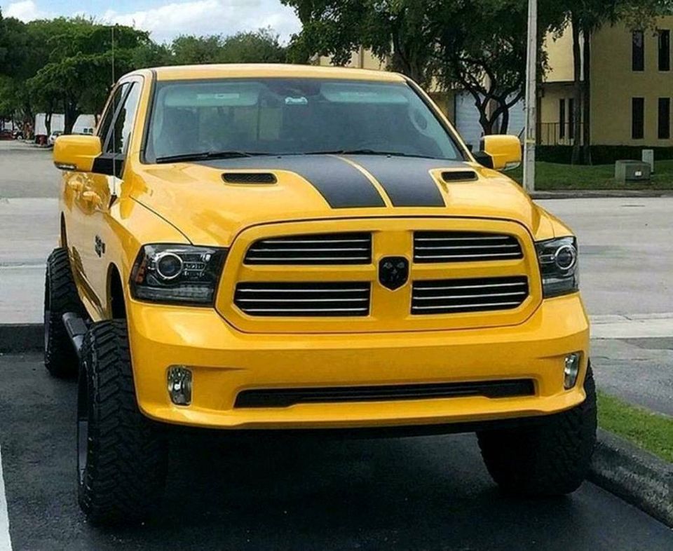 Dodge Ram 13-18 Scheinwerfer Black Edition von Mopar in Gotha