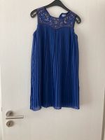 Kleid mit Glitzer Steinchen Gr 140 Baden-Württemberg - Mahlberg Vorschau