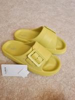 Sommer Schuhe Mecklenburg-Vorpommern - Neubrandenburg Vorschau