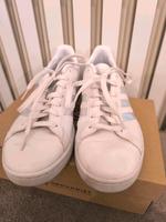 Adidas Schuhe gr. 42 Holo Brandenburg - Heidesee Vorschau