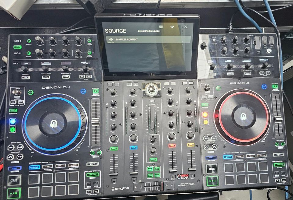 DENON DJ PRIME 4 in Potsdam