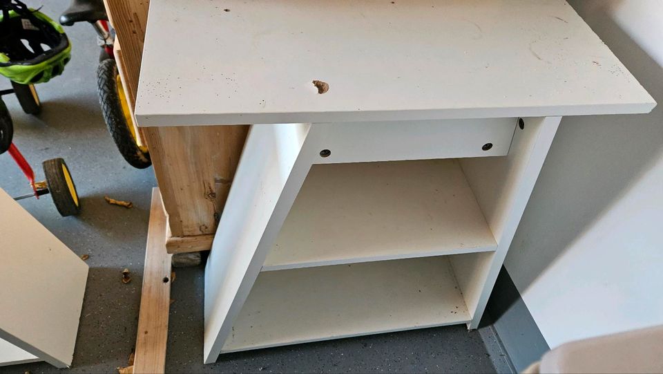 2 Schreibtischböcke /-beine Ikea weiß in Arnbruck