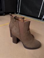 Damenschuhe/ Stiefelletten in braun/beige Nordrhein-Westfalen - Langenfeld Vorschau