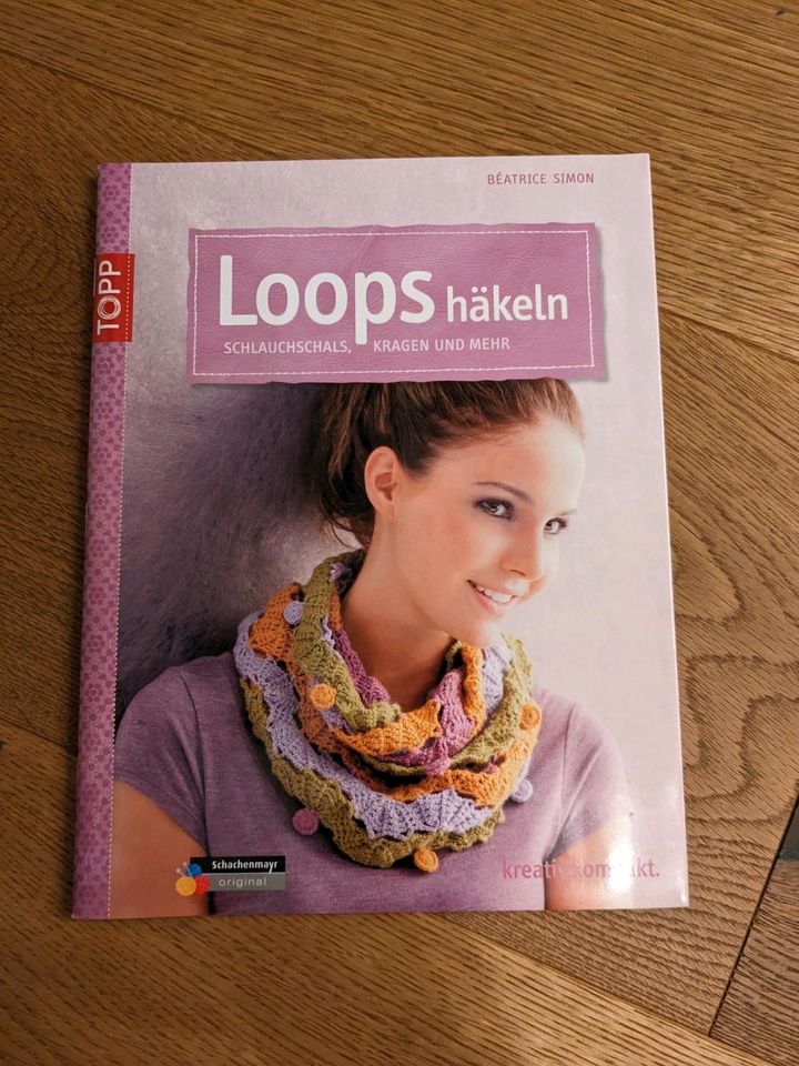 Buch/Loop häkeln Schlauchschals, Kragen und mehr/Topp/Anleitung in Bielefeld