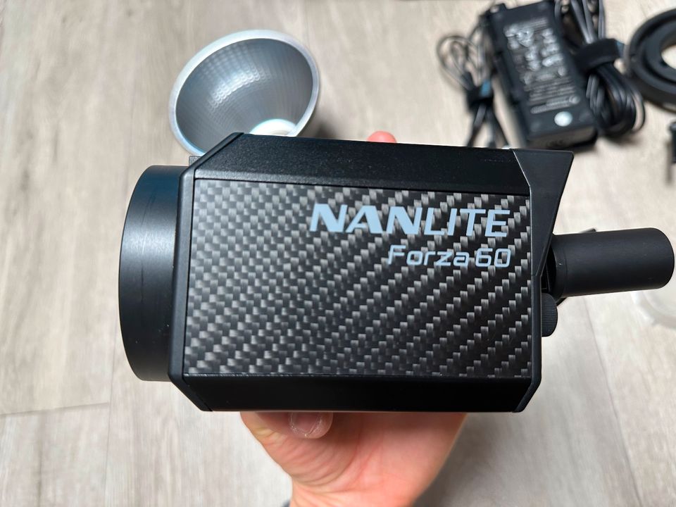 NANLITE Forza 60 + Bowens-Adapter in Rangsdorf