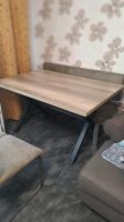 Holztisch mit 2 Stühlen und einer Sitzbank Wiesbaden - Erbenheim Vorschau