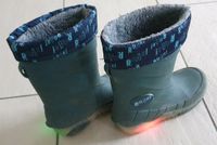 Gummistiefel mit blinkenden Sohlen, gefüttert, Größe 30/31 Sachsen - Kirchberg Vorschau