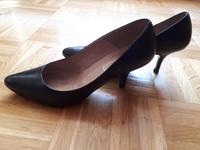 Pumps Damenschuhe, Leder, Gr.37, Farbe schwarz Nordrhein-Westfalen - Moers Vorschau