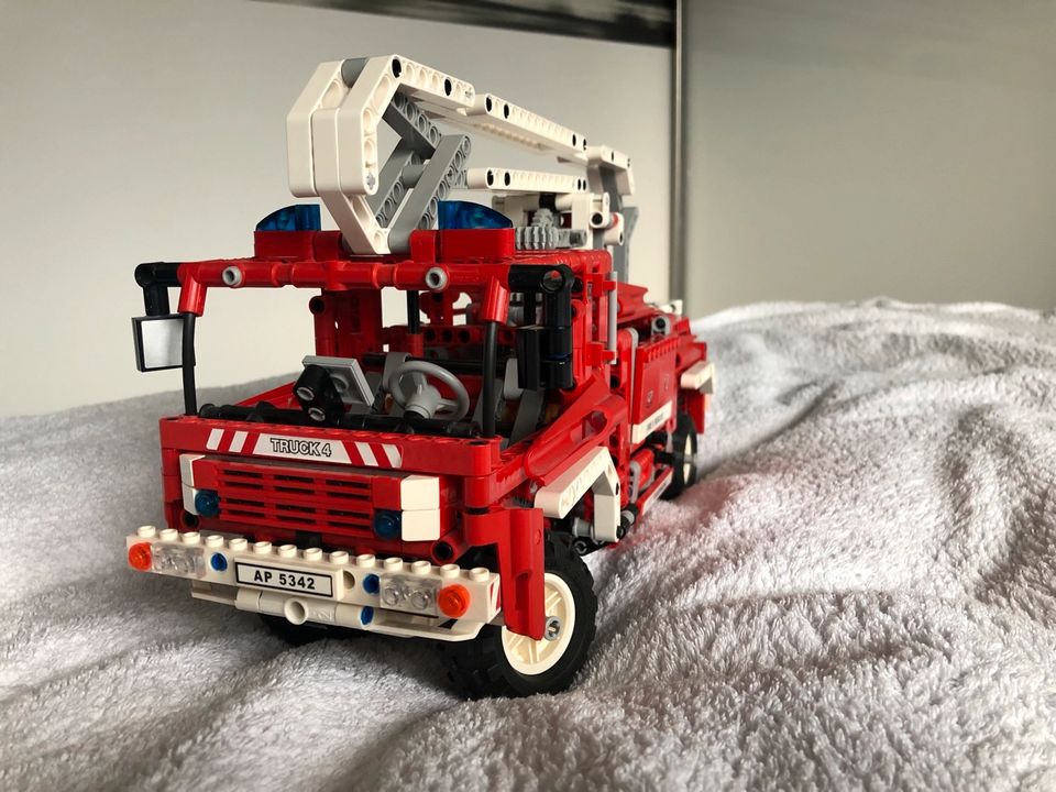 Lego Technik 8289 Feuerwehrauto in Berlin