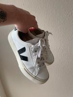 Veja Sneaker Baden-Württemberg - Titisee-Neustadt Vorschau