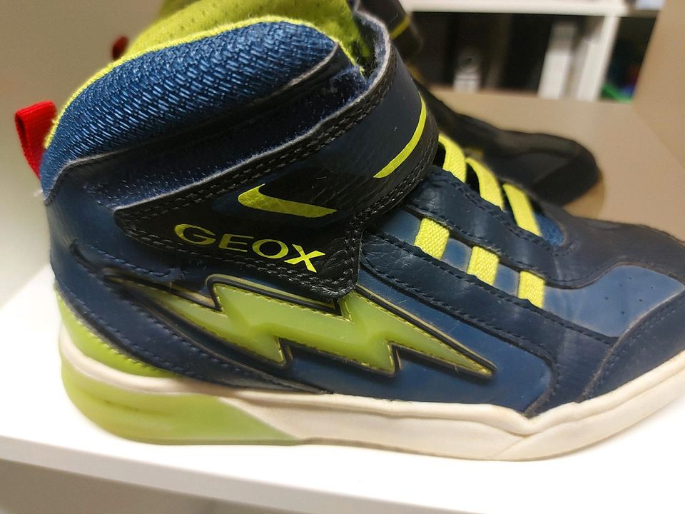 Geox Respira 32, Blinklicht, Schuhe, Sneaker in Jüchen