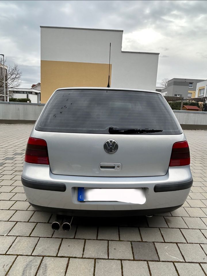 Volkswagen Golf IV / Golf 4 / 1.6 Automatik/ Grau in Abstatt