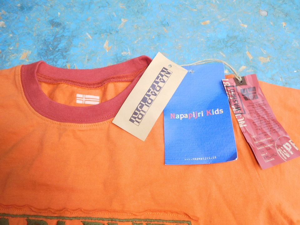 Napapijri Kids T-Shirt Größe 10 orange BIGGAR CARROT NEUzustand in Stein