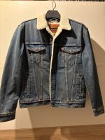 NEU Levi’s Trucker Jacke Type III Sherpa. Gr. M Nordrhein-Westfalen - Velbert Vorschau