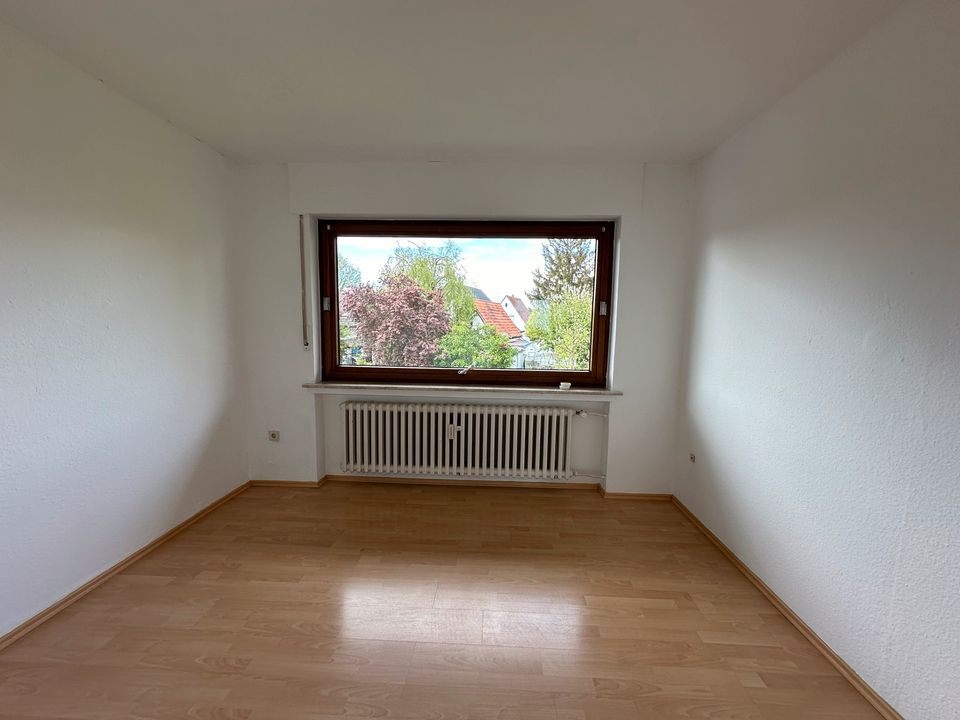 Schöne 3 ZKB Wohnung 98qm in B.O. -Werste, Garage + Balkon in Bad Oeynhausen