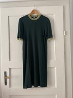 Dunkelgrünes Kleid von Arket Ludwigsvorstadt-Isarvorstadt - Isarvorstadt Vorschau